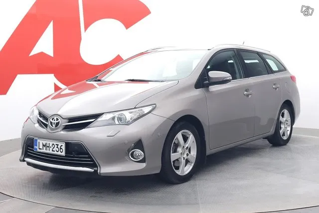 Toyota Auris Touring Sports 1,6 Valvematic Premium Multidriv Image 1