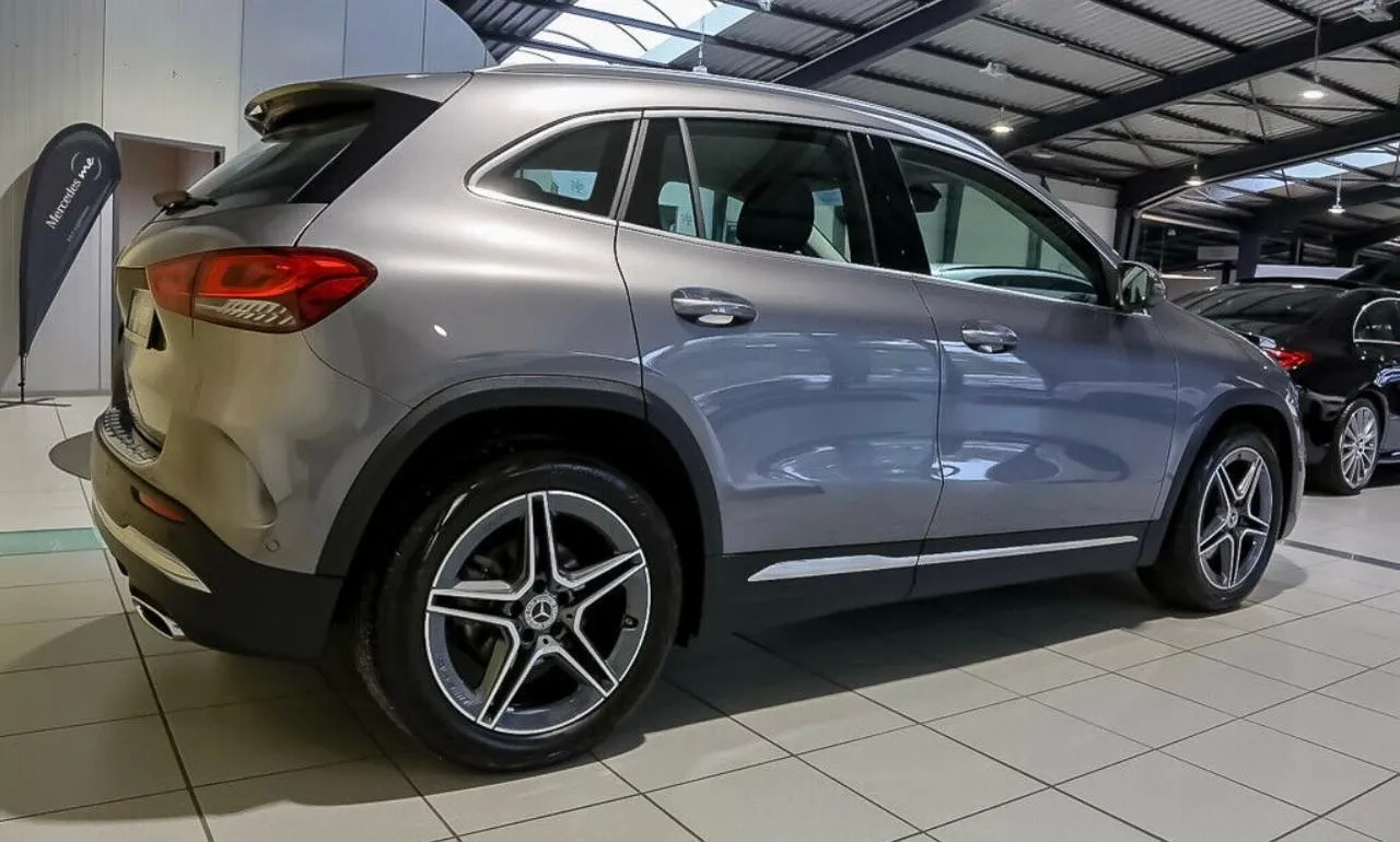 MERCEDES BENZ Classe GLA GLA 200 Automatic Premium Image 1